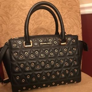 AUTHENTIC MICHAEL KORS PURSE
